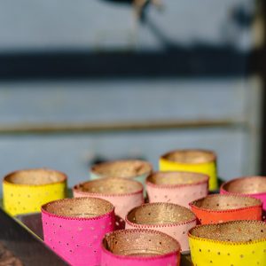 Photophores colorés ajourés